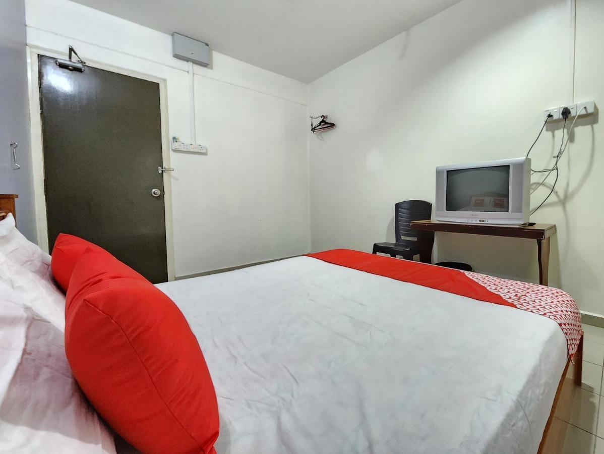 Oyo 90743 Hotel Ban Cheong Kangar Eksteriør billede