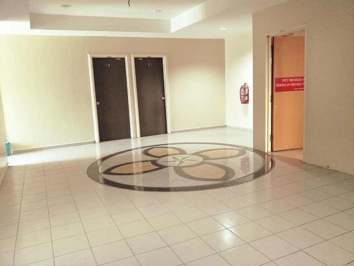 Oyo 90743 Hotel Ban Cheong Kangar Eksteriør billede
