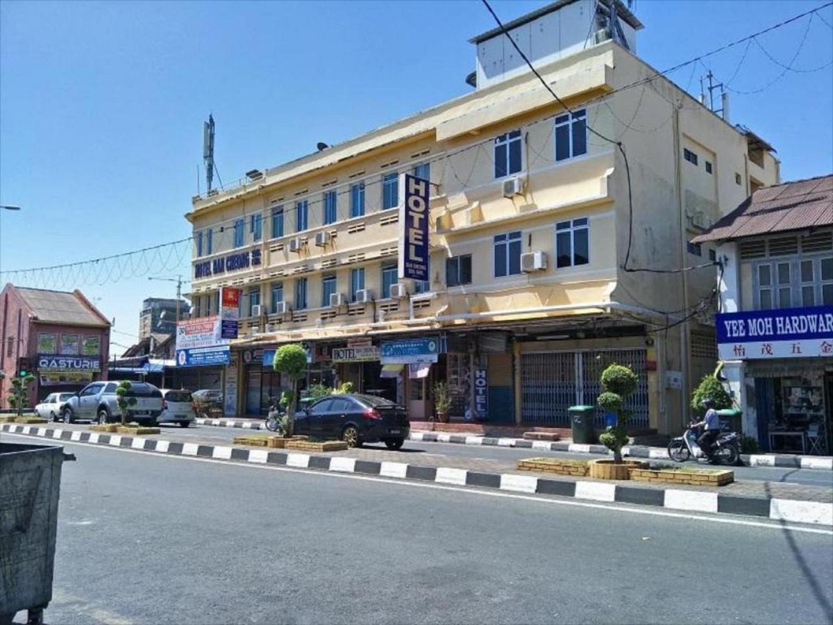 Oyo 90743 Hotel Ban Cheong Kangar Eksteriør billede
