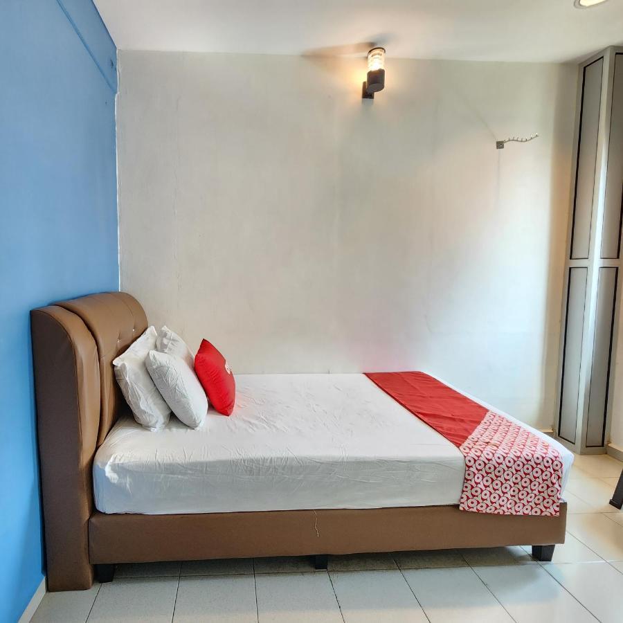 Oyo 90743 Hotel Ban Cheong Kangar Eksteriør billede