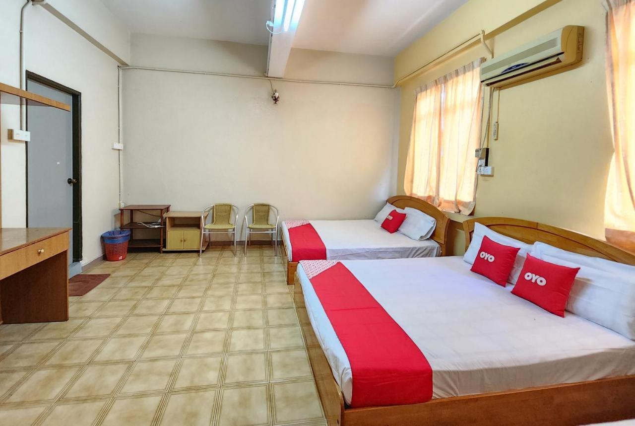 Oyo 90743 Hotel Ban Cheong Kangar Eksteriør billede