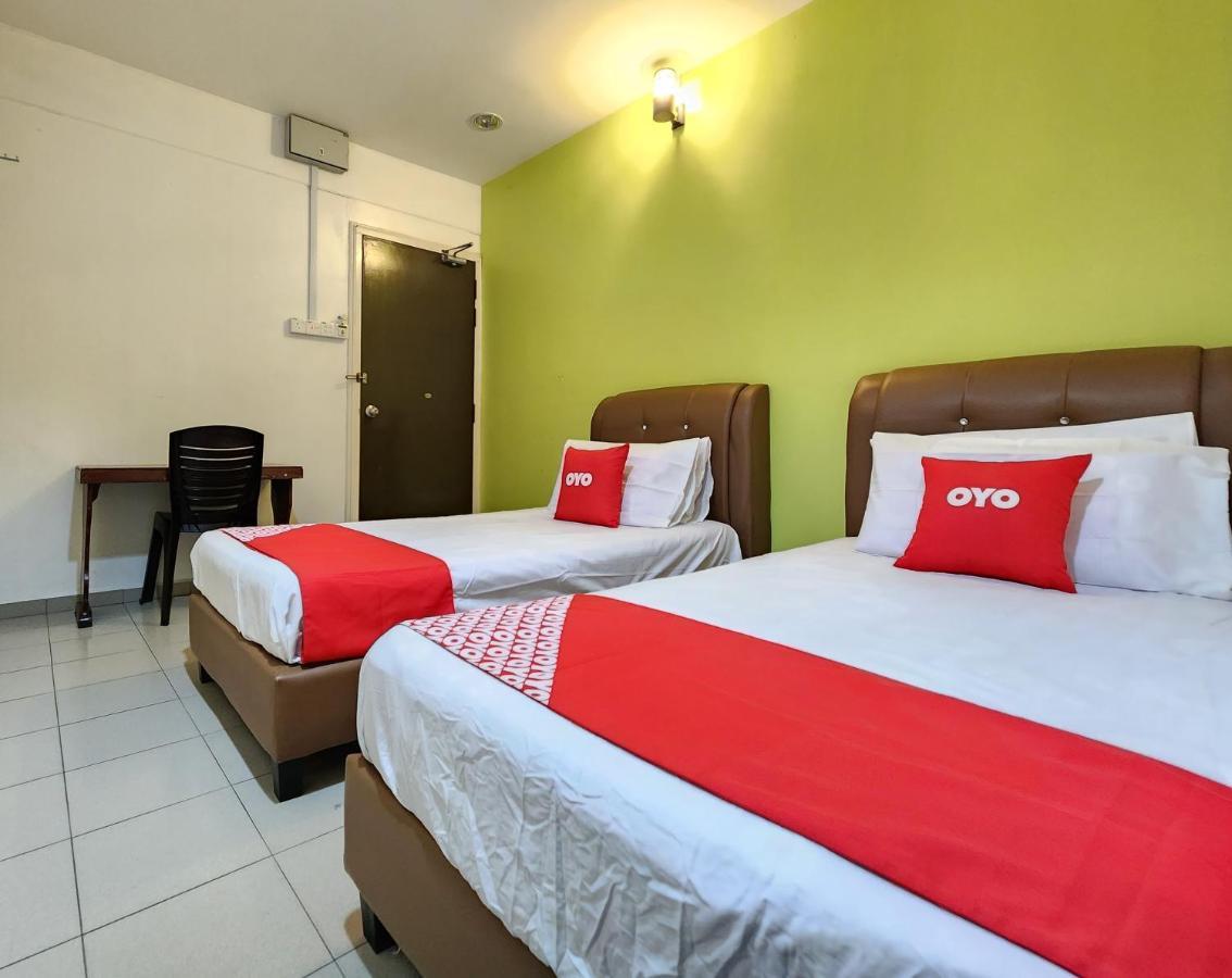 Oyo 90743 Hotel Ban Cheong Kangar Eksteriør billede