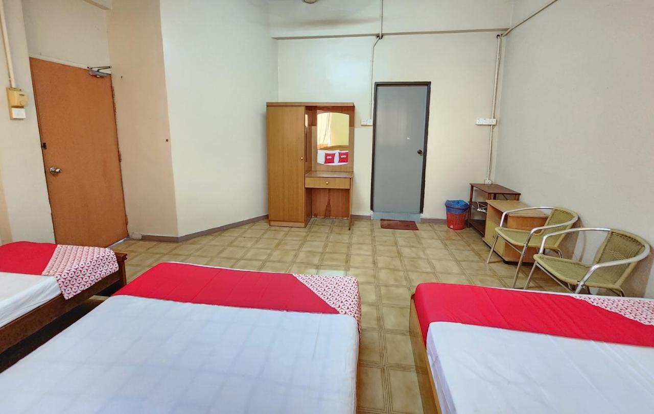 Oyo 90743 Hotel Ban Cheong Kangar Eksteriør billede
