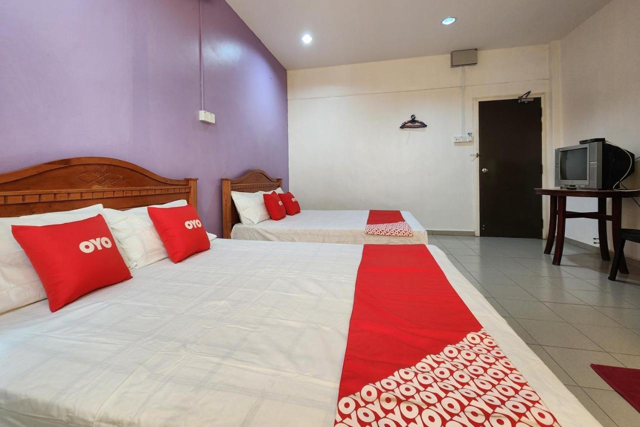 Oyo 90743 Hotel Ban Cheong Kangar Eksteriør billede