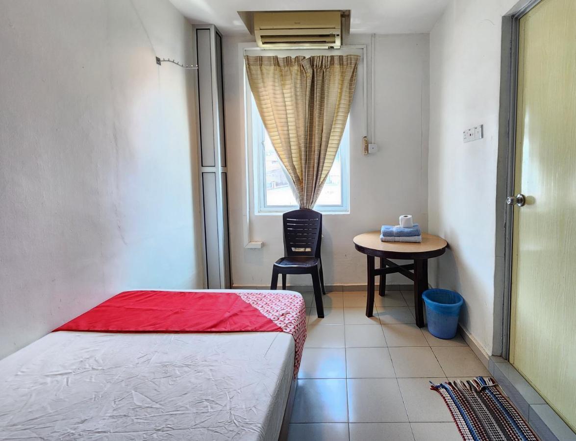 Oyo 90743 Hotel Ban Cheong Kangar Eksteriør billede